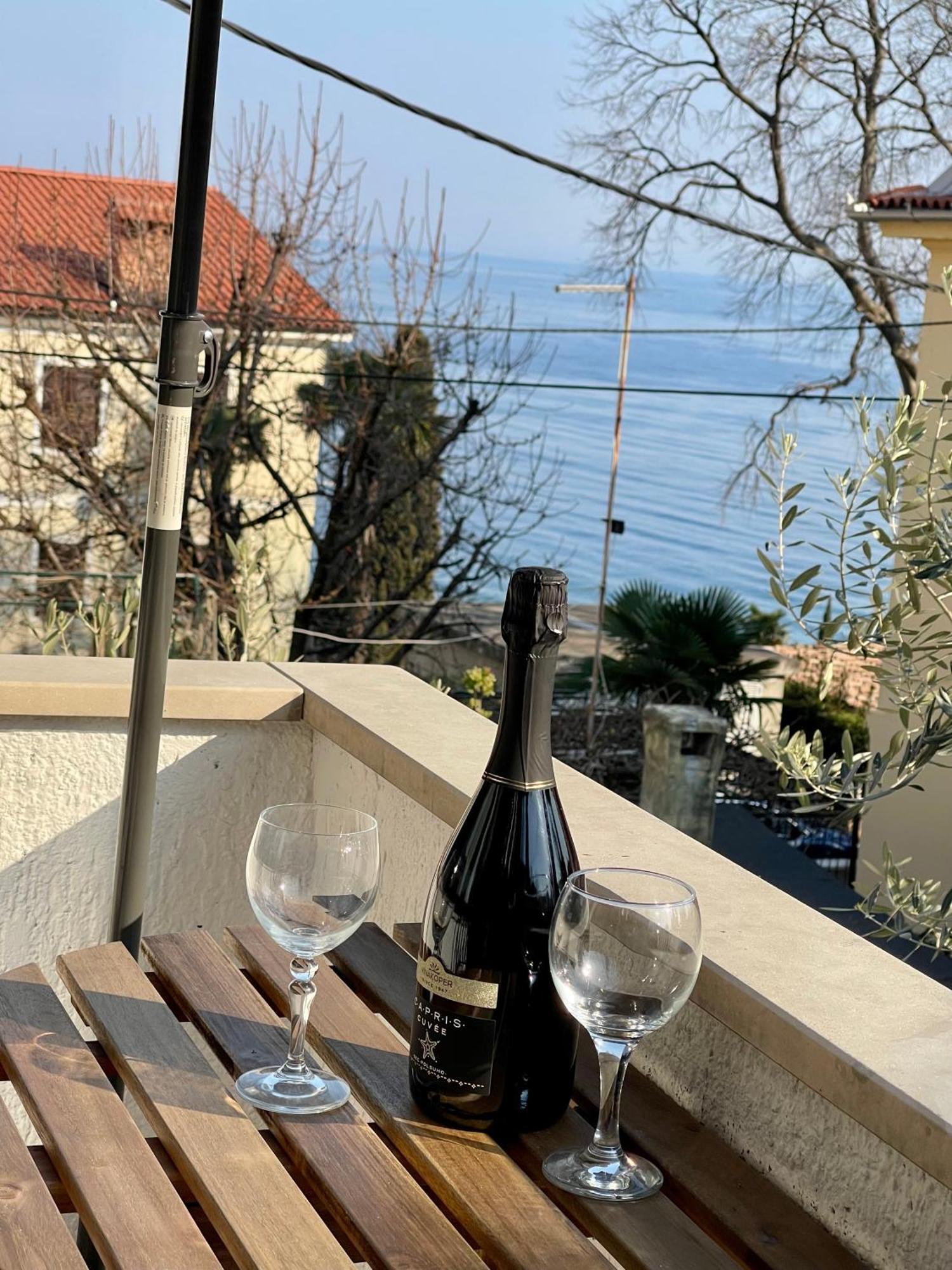 Apartments Matacin With Sea View Οπατία Δωμάτιο φωτογραφία
