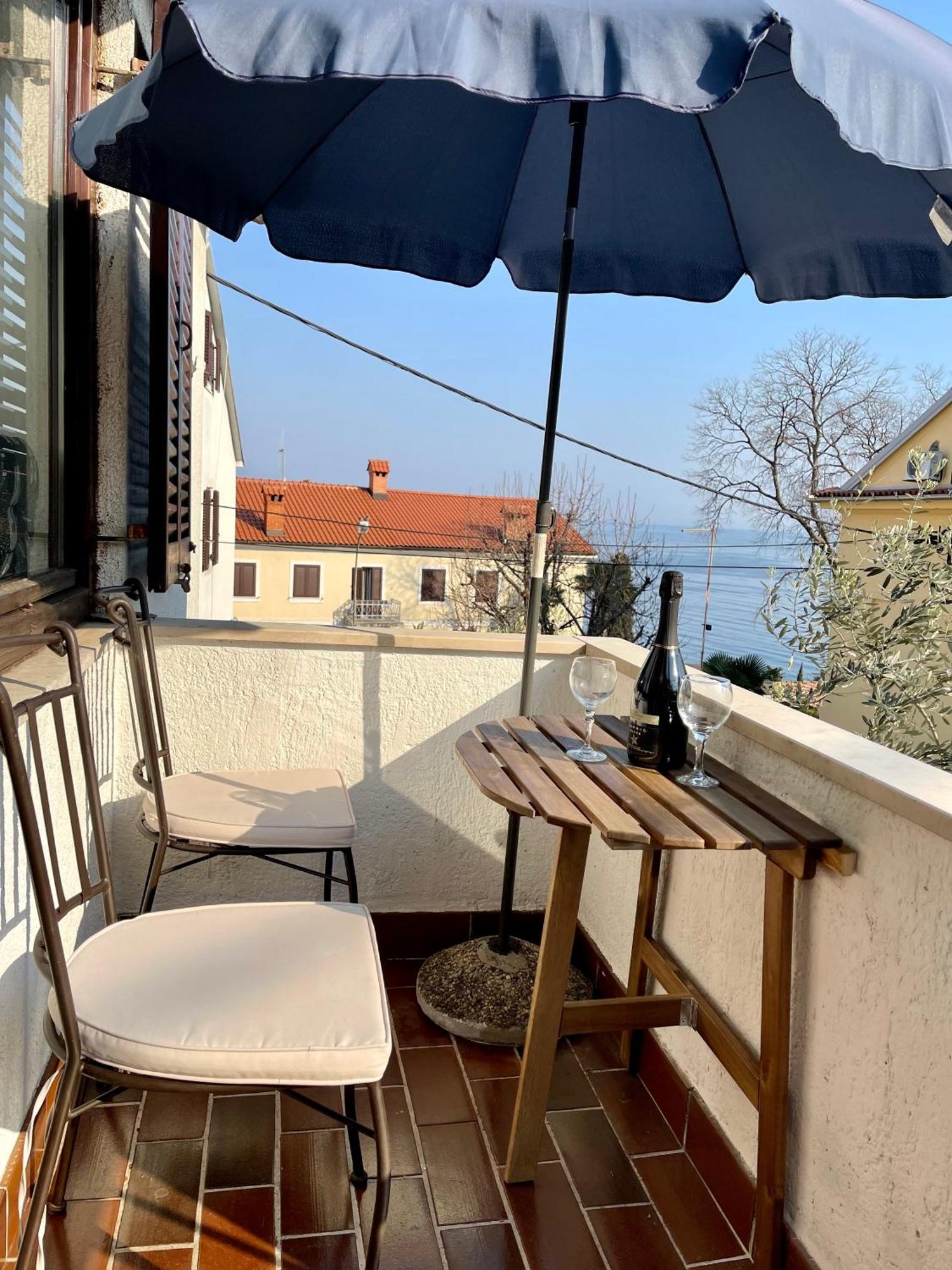 Apartments Matacin With Sea View Οπατία Δωμάτιο φωτογραφία